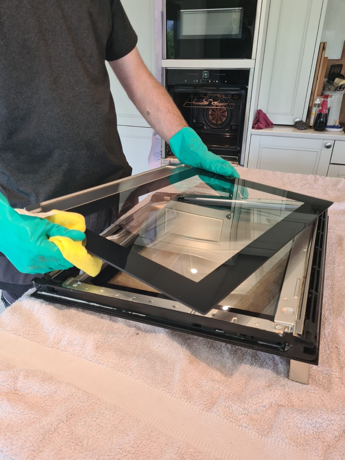 Shawly Oven Care provides professional Oven & Appliance Cleaning Across Warwickshire and the Midlands