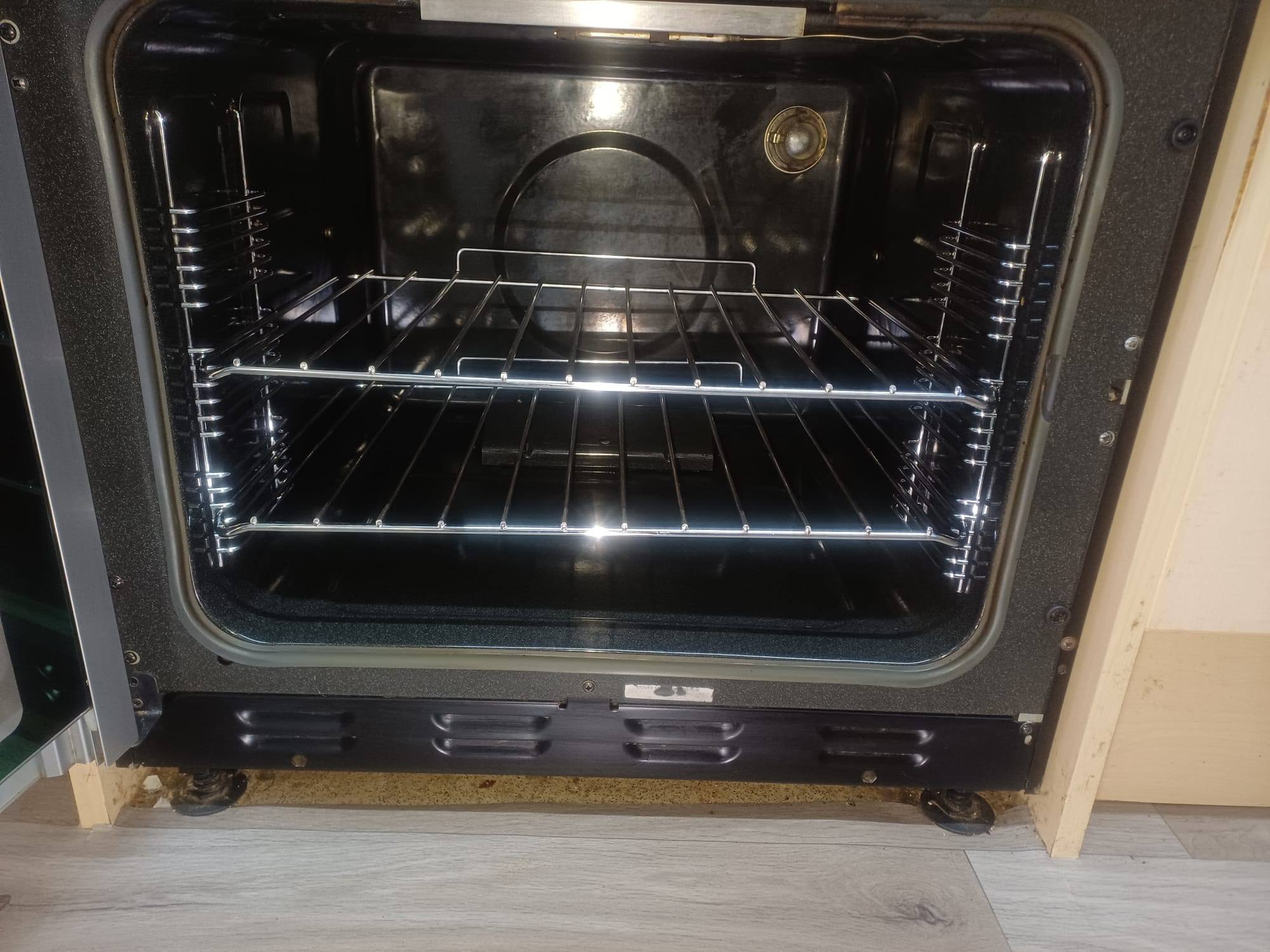 Shawly Oven Care provides professional Oven & Appliance Cleaning Across Warwickshire and the Midlands
