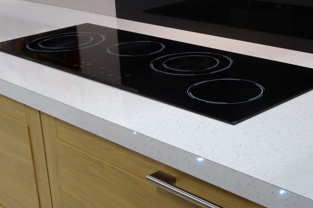 Shawly Oven Care provides professional Oven & Appliance Cleaning Across Warwickshire and the Midlands