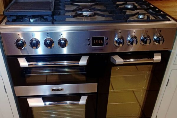 Shawly Oven Care provides professional Oven & Appliance Cleaning Across Warwickshire and the Midlands