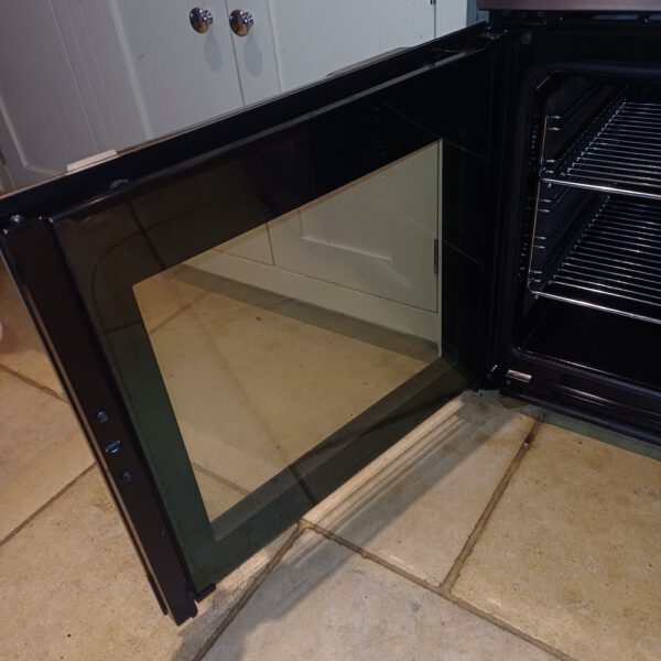 Shawly Oven Care provides professional Oven & Appliance Cleaning Across Warwickshire and the Midlands