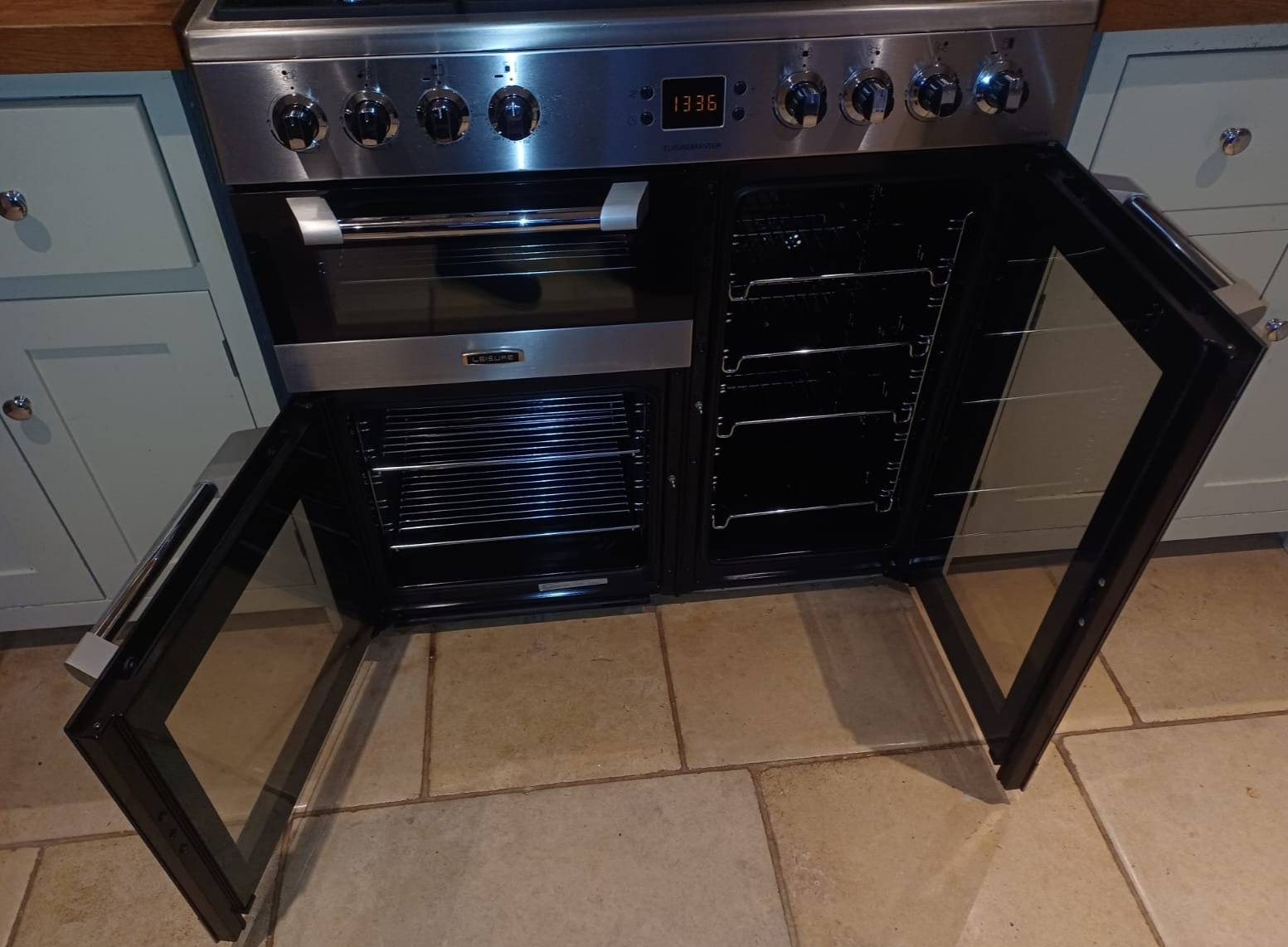 Shawly Oven Care provides professional Oven & Appliance Cleaning Across Warwickshire and the Midlands