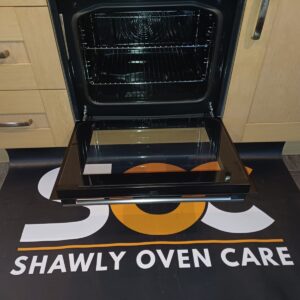 Hisense Oven Cleaning Nuneaton | Single Oven Full Strip-Down