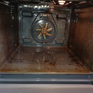 Professional Bosch single oven cleaning in Hinckley. Full strip-down, dip tank degrease, glass door dismantled and fan cleaned for an odour-free finish.